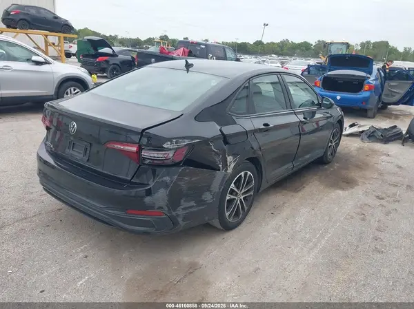 3VWBM7BU9NM026782 — 2022 Volkswagen Jetta, фото 4 с аукциона IAAI, Задняя часть справа