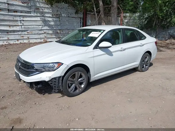 3VWEM7BU2NM032808 — 2022 Volkswagen Jetta, фото 2 с аукциона IAAI 14.10.2026, Передняя часть