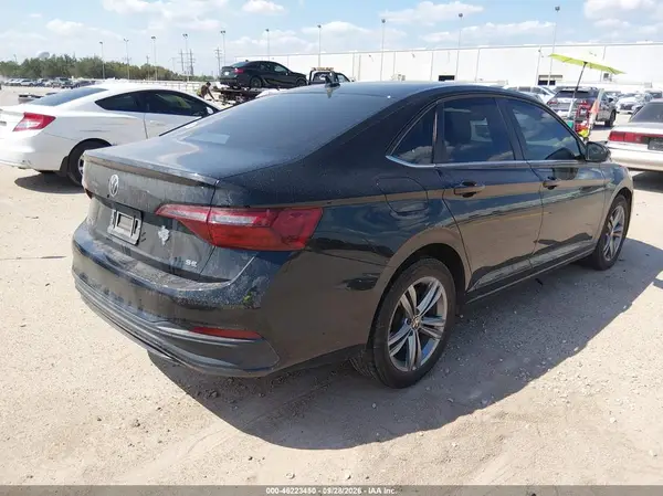 3VWEM7BU3NM004421 — 2022 Volkswagen Jetta, фото 4 с аукциона IAAI, Передняя часть