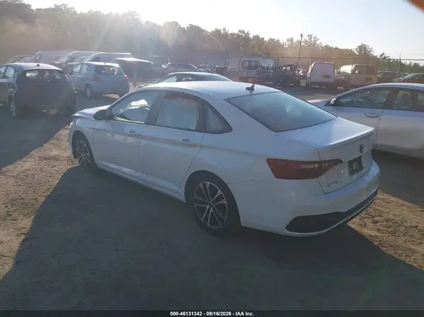 3VWBM7BU3RM061694 — 2024 Volkswagen Jetta, фото 3 с аукциона IAAI 13.10.2026, Передняя часть справа