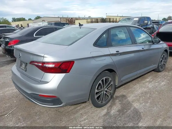 3VWBM7BU0RM031083 — 2024 Volkswagen Jetta, фото 4 с аукциона IAAI, Левый бок