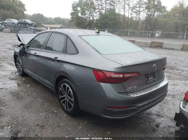 3VWBM7BU1RM008086 — 2024 Volkswagen Jetta, фото 3 с аукциона IAAI, Передняя часть