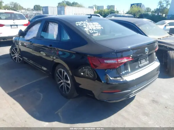 3VWBM7BU7RM038922 — 2024 Volkswagen Jetta, фото 3 с аукциона IAAI, Опрокидывание
