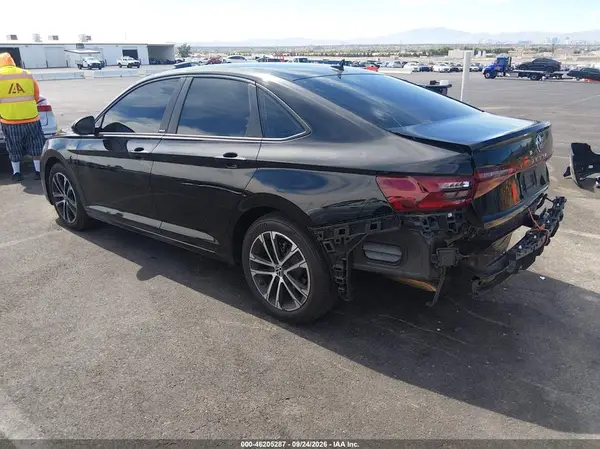 3VWBW7BU7TM035942 — 2026 Volkswagen Jetta, фото 3 с аукциона IAAI, Задняя часть