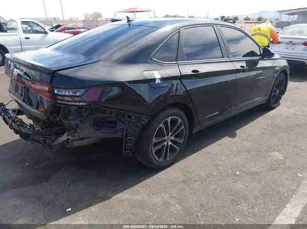 3VWBW7BU7TM035942 — 2026 Volkswagen Jetta, фото 4 с аукциона IAAI, Задняя часть