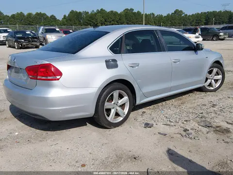 2015 Volkswagen Passat 1.8t Limited Edition VIN 1VWAS7A34FC111428 фото 4