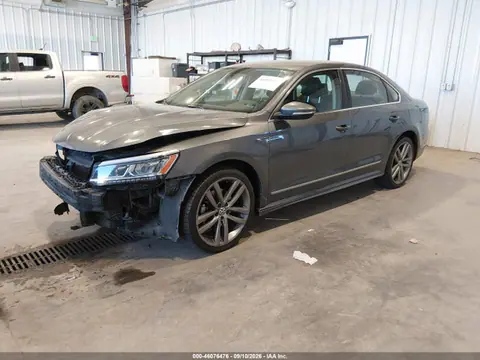 2016 Volkswagen Passat 1.8t R-line/1.8t S VIN 1VWAS7A39GC069937 фото 2