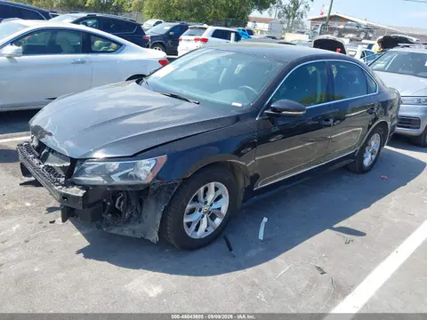 2016 Volkswagen Passat 1.8t S VIN 1VWAT7A38GC008821 фото 2