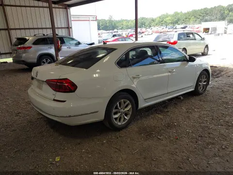 2017 Volkswagen Passat 1.8t S VIN 1VWAT7A39HC053543 фото 4