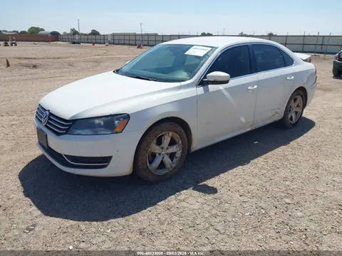 2015 Volkswagen Passat 1.8t Se VIN 1VWBS7A36FC021654 фото 2