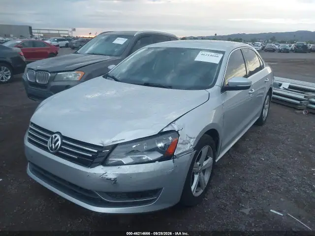 1VWBT7A37FC015343 — 2015 Volkswagen Passat 1.8T SE, фото 2 с аукциона IAAI 13.10.2026, Естественный износ