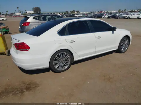 2015 Volkswagen Passat 1.8t Sport VIN 1VWBT7A31FC037306 фото 4