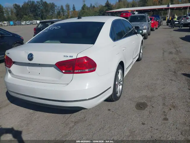 1VWBN7A34EC089344 — 2014 Volkswagen Passat 2.0L Tdi SE, фото 4 с аукциона IAAI 14.10.2026, Правый бок