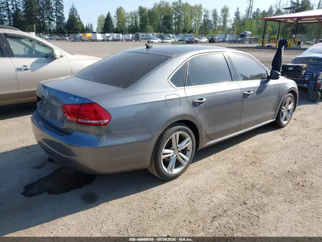 1VWBV7A32FC051192 — 2015 Volkswagen Passat 2.0L Tdi SE, фото 4 с аукциона IAAI 14.10.2026, Левый бок