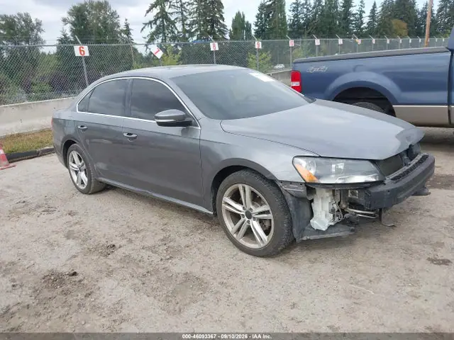 1VWBV7A30FC045858 — 2015 Volkswagen Passat 2.0L Tdi SE, Передняя часть (Front End), фото до ремонта