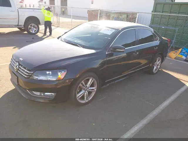 1VWCN7A39EC018502 — 2014 Volkswagen Passat 2.0L Tdi SEL Premium, фото 2 с аукциона IAAI 13.10.2026, Естественный износ