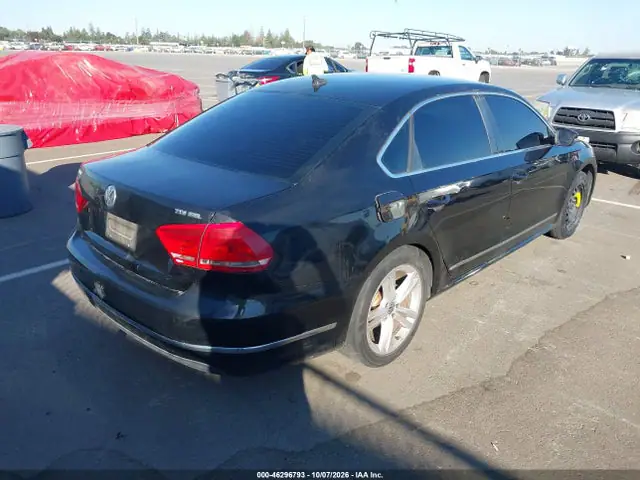 1VWCN7A39EC018502 — 2014 Volkswagen Passat 2.0L Tdi SEL Premium, фото 4 с аукциона IAAI 13.10.2026, Естественный износ