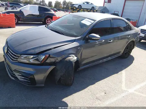 2018 Volkswagen Passat 2.0t R-line/2.0t S VIN 1VWAA7A34JC013883 фото 2