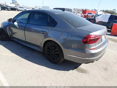 2018 Volkswagen Passat 2.0t R-line/2.0t S VIN 1VWAA7A34JC013883 фото 3