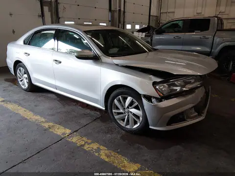 2018 Volkswagen Passat 2.0t Se VIN 1VWBA7A36JC029877 фото 1