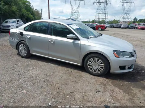 2014 Volkswagen Passat 2.5l S VIN 1VWAP7A32EC026538 фото 1