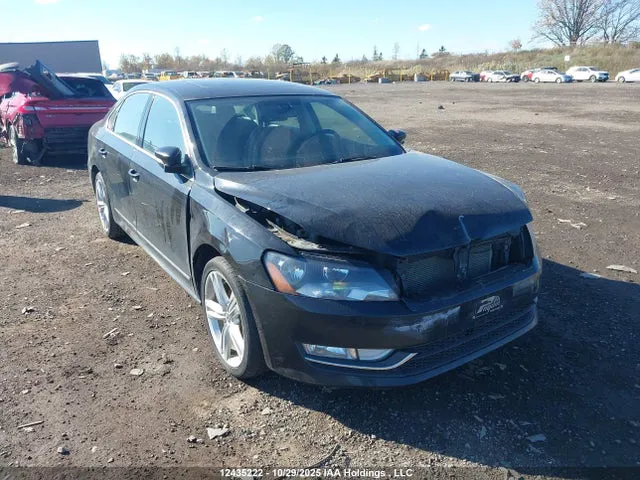 2015 Volkswagen PASSAT SEL VIN 1VWCM7A33FC053718 фото 1
