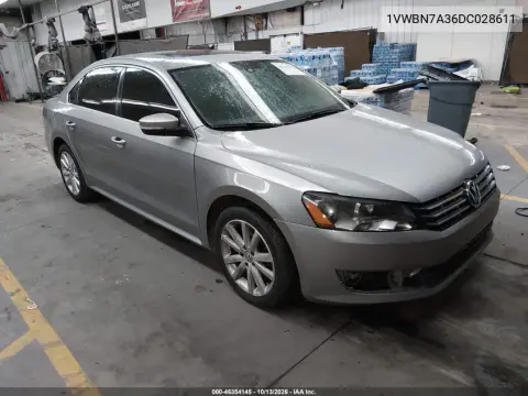 1VWBN7A36DC028611 — 2013 Volkswagen Passat, Сзади слева, фото до ремонта