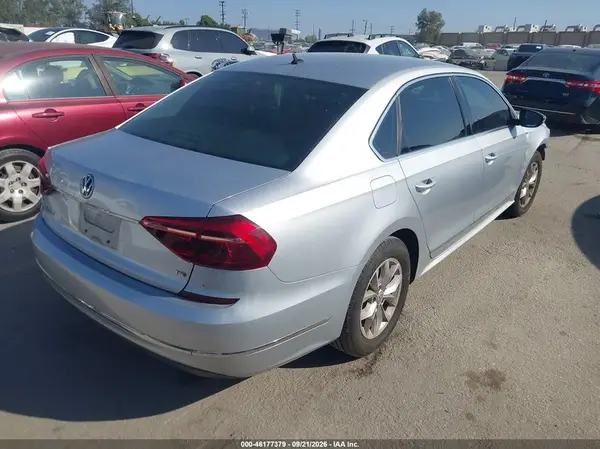 1VWAT7A34HC035192 — 2017 Volkswagen Passat, фото 4 с аукциона IAAI, Передняя часть