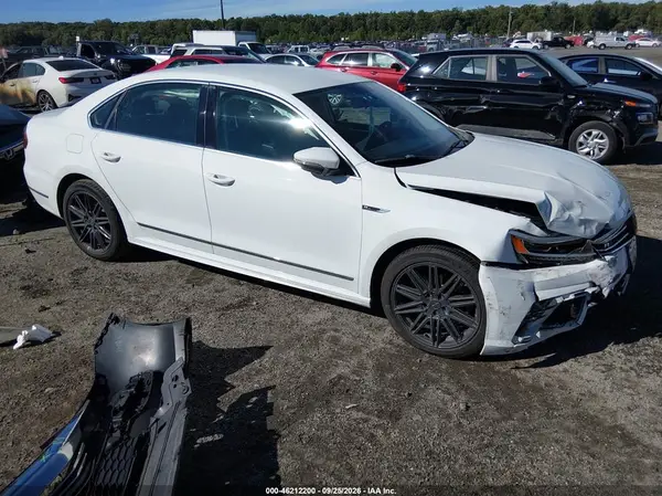 1VWDT7A3XHC084703 — 2017 Volkswagen Passat, Передняя часть (Front End), фото до ремонта