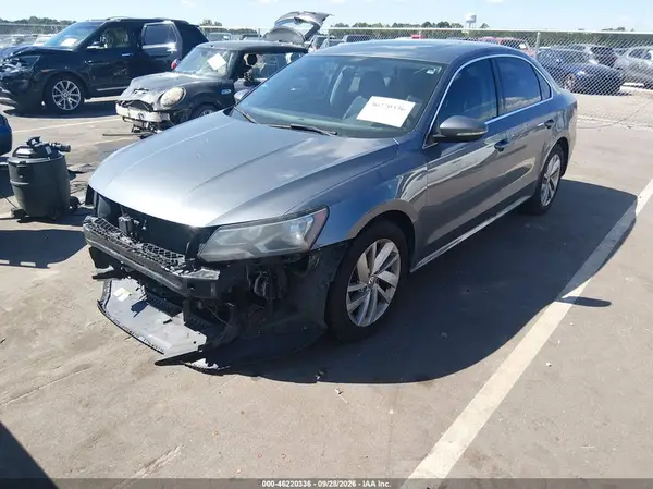 1VWBA7A35JC000385 — 2018 Volkswagen Passat, фото 2 с аукциона IAAI, Передняя часть