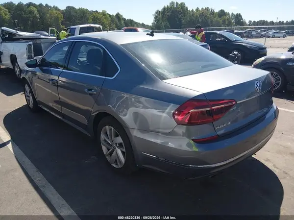 1VWBA7A35JC000385 — 2018 Volkswagen Passat, фото 3 с аукциона IAAI, Передняя часть