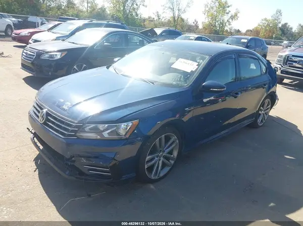 1VWAA7A36JC013643 — 2018 Volkswagen Passat, фото 2 с аукциона IAAI, Передняя часть