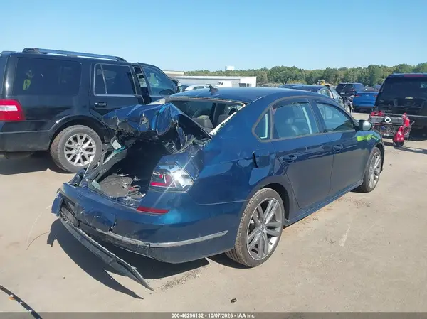 1VWAA7A36JC013643 — 2018 Volkswagen Passat, фото 4 с аукциона IAAI, Передняя часть