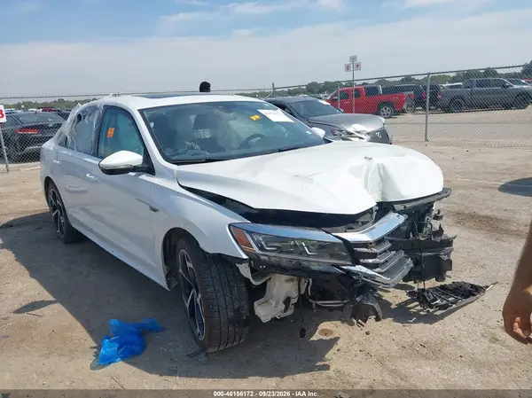 1VWMA7A32LC014854 — 2020 Volkswagen Passat, Биологическая или химическая опасность (Biohazard), фото до ремонта