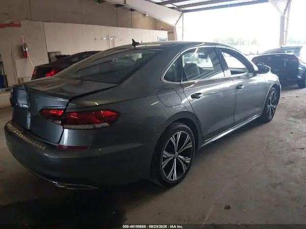 1VWSA7A36MC015322 — 2021 Volkswagen Passat, фото 4 с аукциона IAAI, Задняя часть