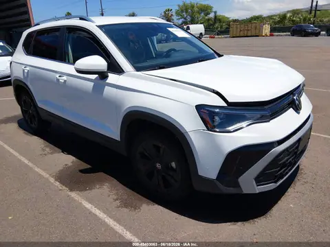 3VVSC7B20SM034108 — 2025 Volkswagen Taos 1.5T SE, Передняя часть слева (Left Front), фото до ремонта
