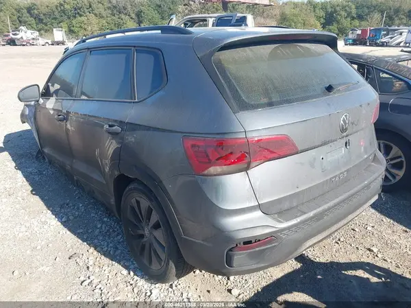 3VVAX7B26NM052455 — 2022 Volkswagen TAOS, фото 3 с аукциона IAAI, Пожар двигателя