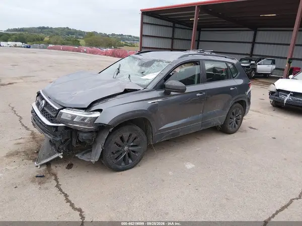 3VVCX7B22NM040294 — 2022 Volkswagen TAOS, фото 2 с аукциона IAAI, Передняя часть