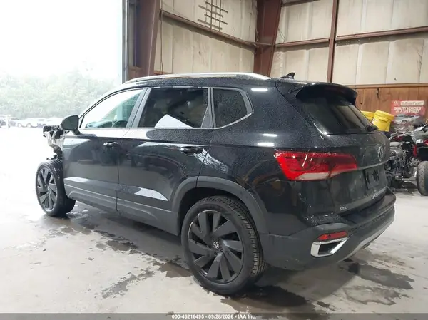 3VV4X7B2XRM086353 — 2024 Volkswagen TAOS, фото 3 с аукциона IAAI, Передняя часть