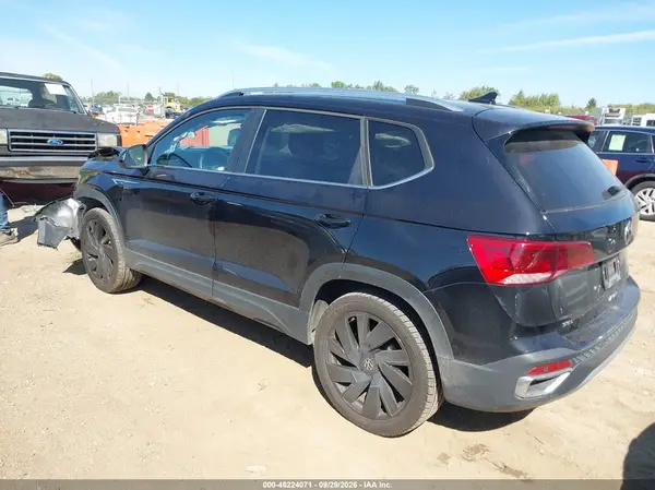 3VV4X7B28RM123349 — 2024 Volkswagen TAOS, фото 3 с аукциона IAAI, Передняя часть