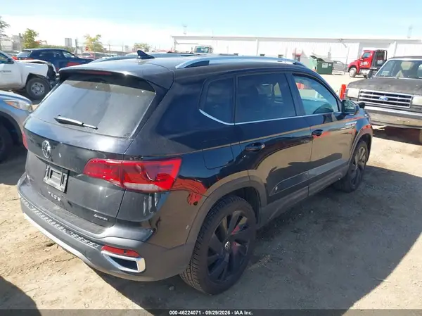 3VV4X7B28RM123349 — 2024 Volkswagen TAOS, фото 4 с аукциона IAAI, Передняя часть
