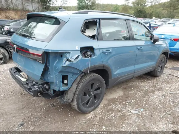 3VV5C7B23SM059615 — 2025 Volkswagen TAOS, фото 4 с аукциона IAAI 13.10.2026, Задняя часть справа