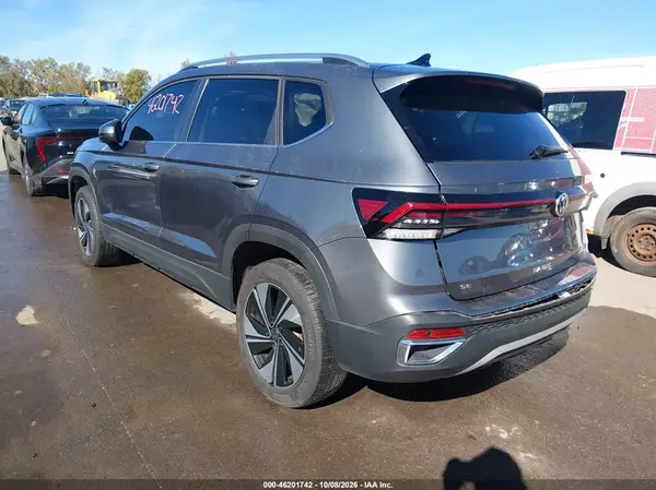 3VVVC7B26SM049080 — 2025 Volkswagen TAOS, фото 3 с аукциона IAAI, Передняя часть справа