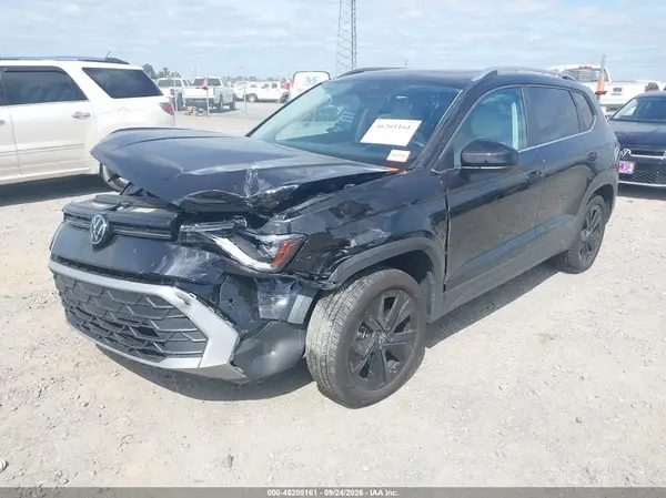 3VVEC7B21TM055810 — 2026 Volkswagen TAOS, фото 2 с аукциона IAAI, Передняя часть слева