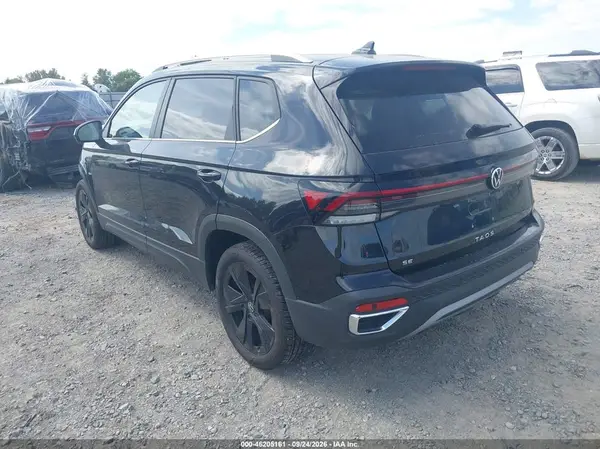3VVEC7B21TM055810 — 2026 Volkswagen TAOS, фото 3 с аукциона IAAI, Передняя часть слева