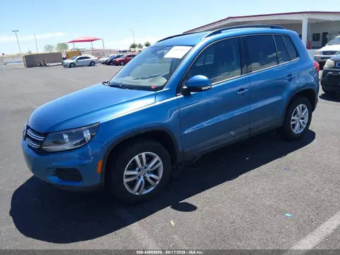 2017 Volkswagen Tiguan 2.0t/2.0t S VIN WVGBV7AX4HK026661 фото 2