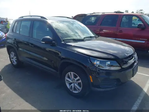 WVGAV7AX2HK014326 — 2017 Volkswagen Tiguan 2.0T/2.0T S, Передняя часть (Front End), фото до ремонта