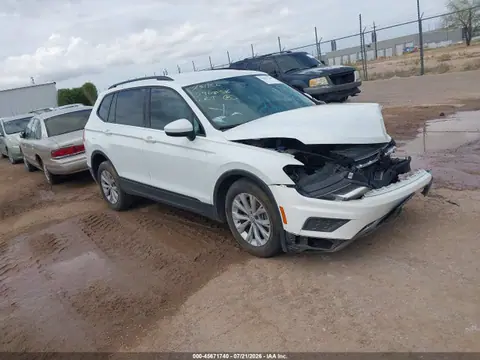 3VV1B7AX1KM078713 — 2019 Volkswagen Tiguan 2.0T S, Передняя часть (Front End), фото до ремонта