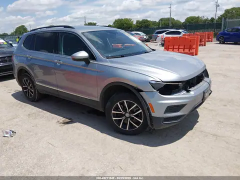 3VV3B7AXXMM087759 — 2021 Volkswagen Tiguan 2.0T SE/2.0T SE R-Line Black/2.0T SEL, Передняя часть слева (Left Front), фото до ремонта