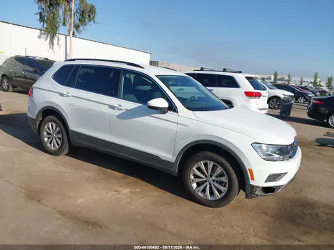 3VV3B7AX7KM151897 — 2019 Volkswagen Tiguan 2.0T SE/2.0T SEL/2.0T SEL R-Line/2.0T SEL R-Line Black, Передняя часть слева (Left Front), фото до ремонта
